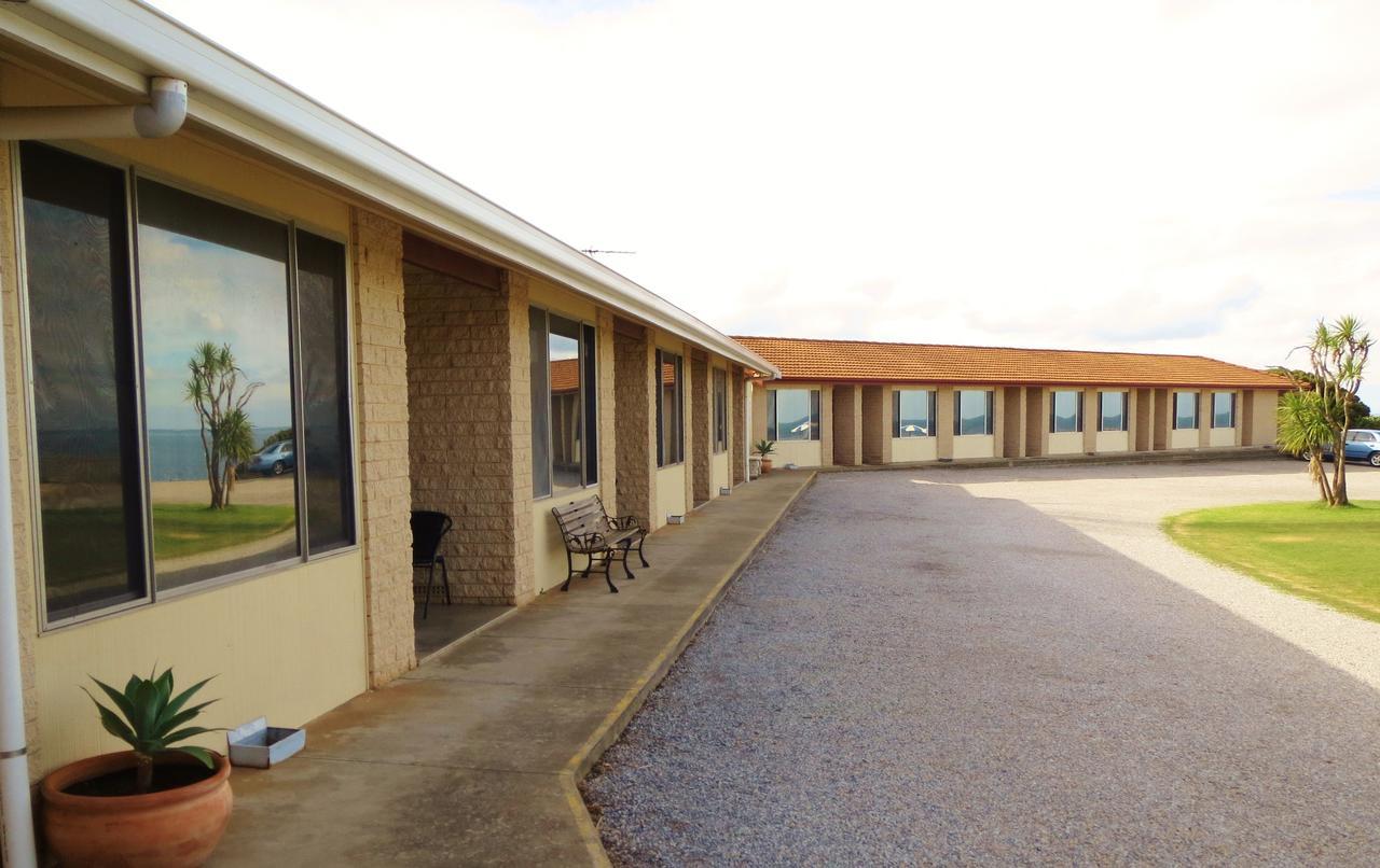 Stansbury Holiday Motel ภายนอก รูปภาพ