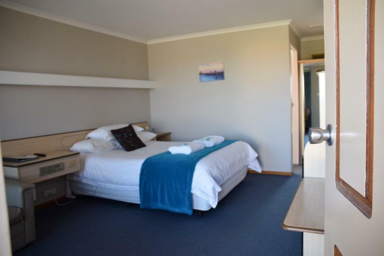 Stansbury Holiday Motel ภายนอก รูปภาพ