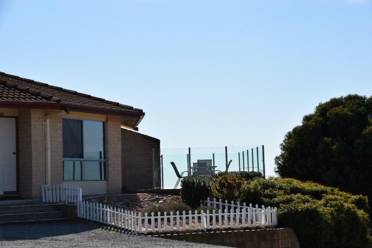 Stansbury Holiday Motel ภายนอก รูปภาพ