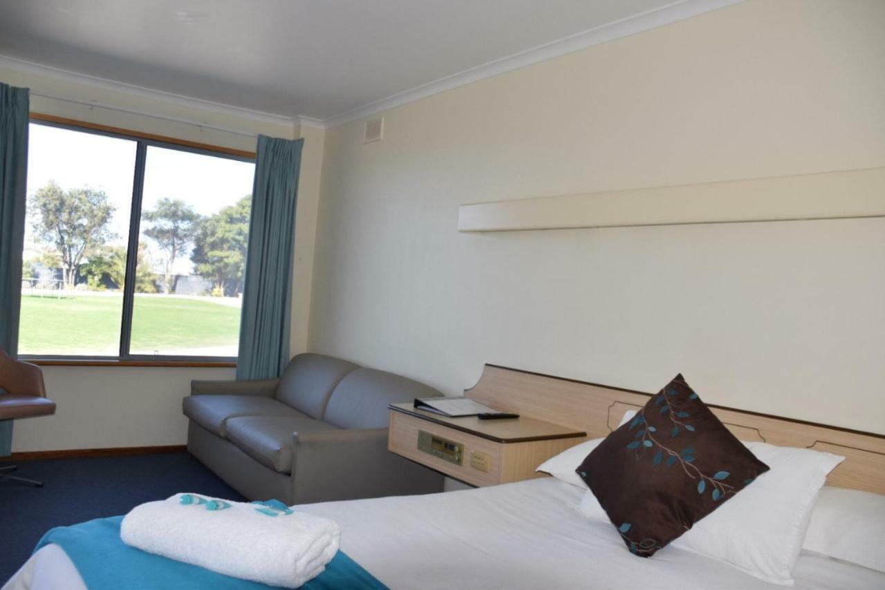 Stansbury Holiday Motel ภายนอก รูปภาพ